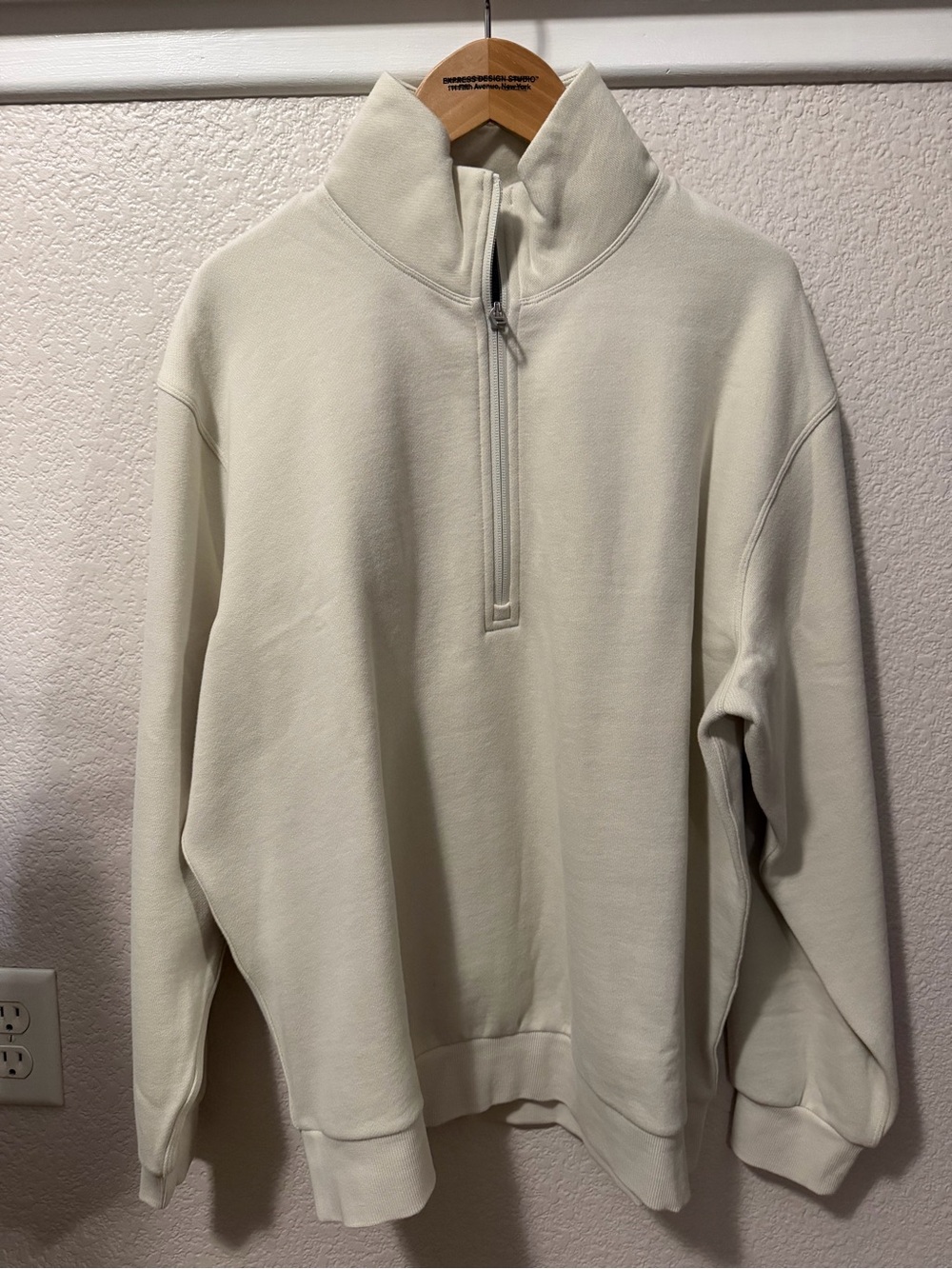lululemon athletica Men's Cream Half-Zip Sweater